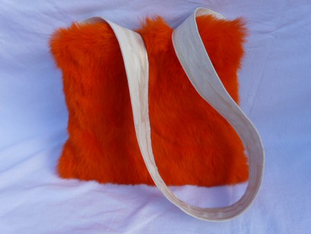 kožená kabelka+barvený králík